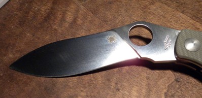 Couteau Spyderco Khukuri
