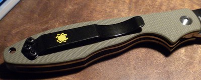 Couteau Spyderco Khukuri