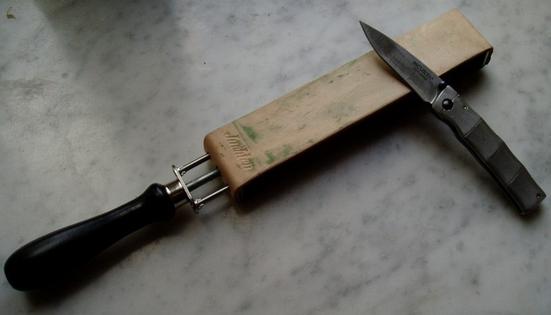 Kit d'affûtage de couteaux à angle fixe amélioré, acier inoxydable  entièrement métallique 4 pierres à