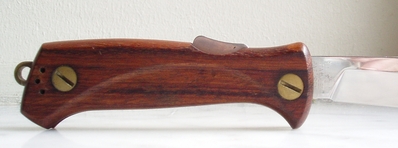 Couteau EKA