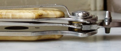 Liner-lock du MFK-2