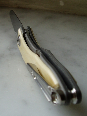 couteau chris reeve mnandi